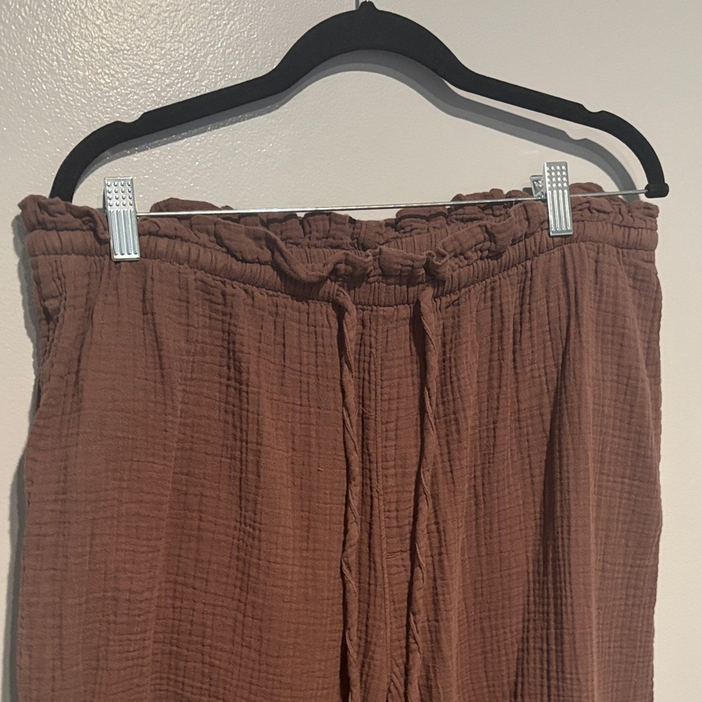 Relaxed Drawstring Pants - Picture 2 of 7
